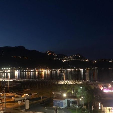 지아르디니낙소스 Casablu, Un Delizioso Bilocale Sulla Baia Di Naxos 아파트 외부 사진